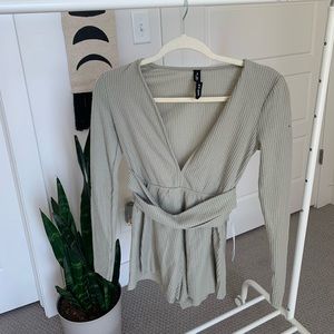 Urban outfitters romper, size X Small, never worn